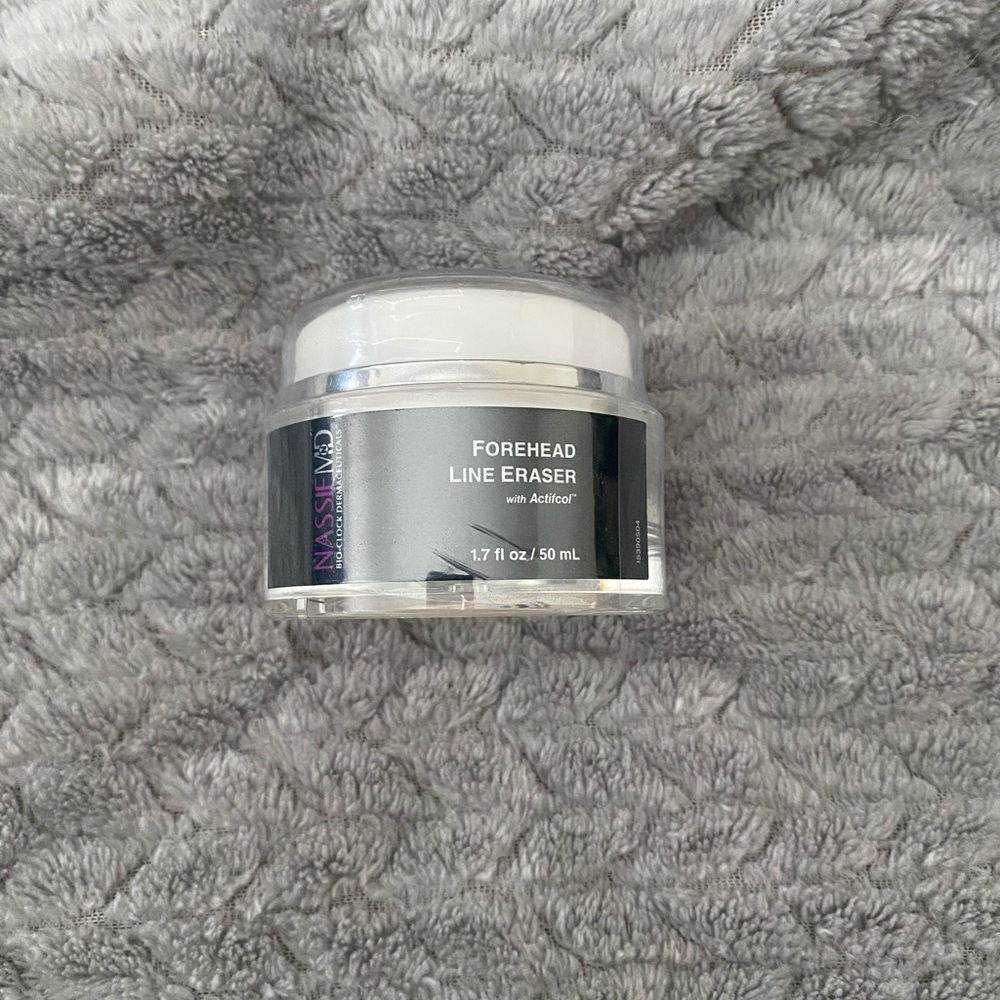 New Nassif M-n-D Forehead Line Eraser !